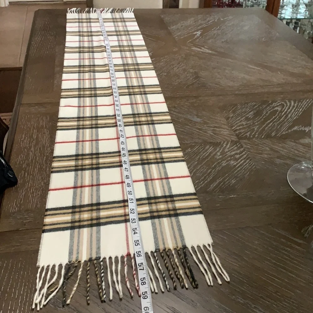 V.FRAAS cashmink red, blue, tan, cream plaid scarf